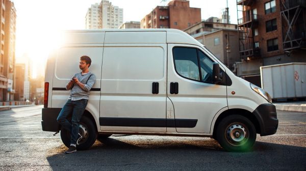 Guide ultime pour louer un utilitaire pas cher en aller simple
